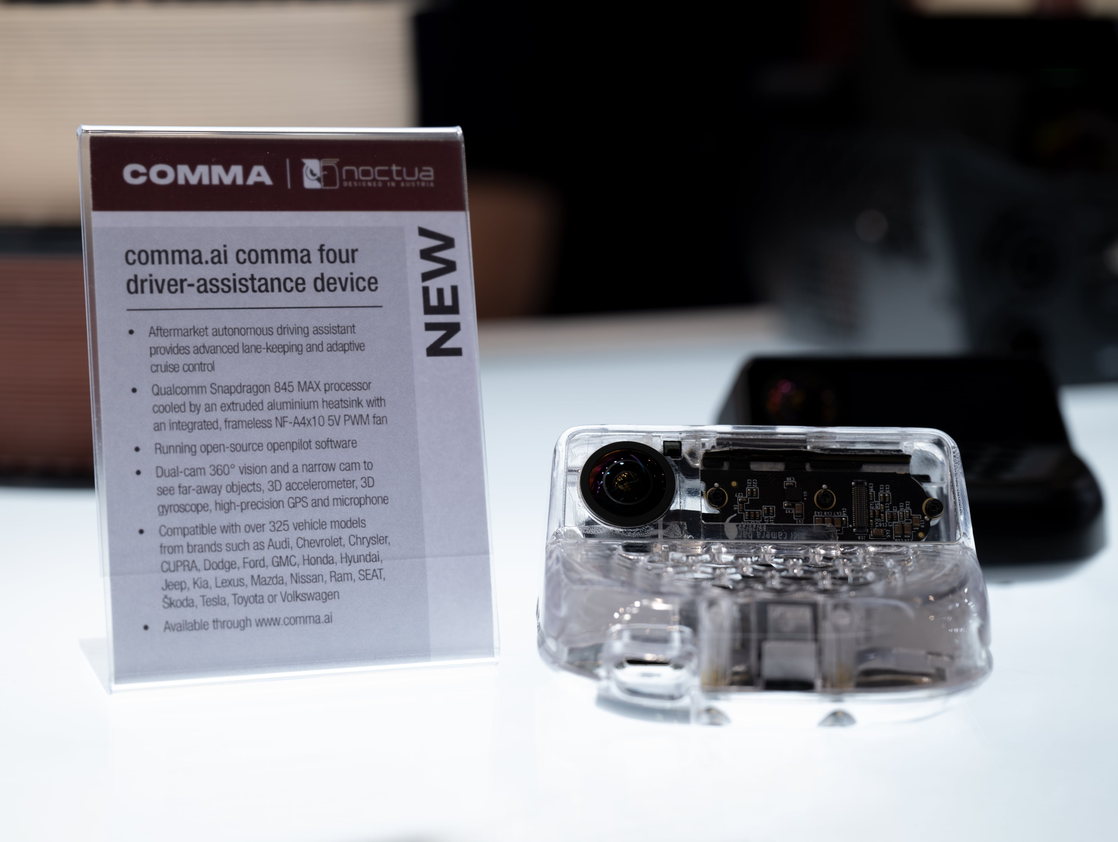 Comma.ai comma four